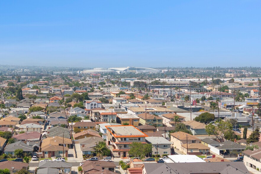More Photos Of 4047 W 136th St, Hawthorne Apartments For Sale