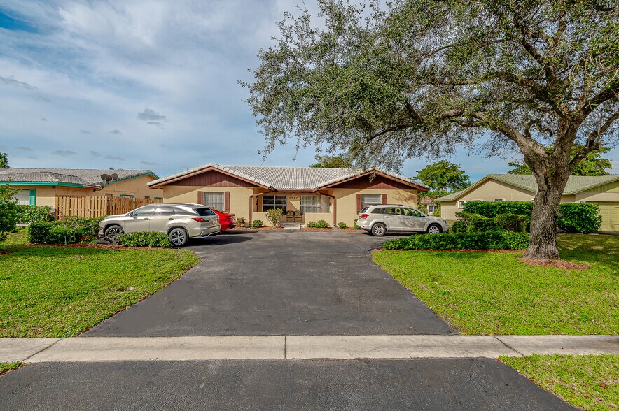 More Photos Of 3960 NW 110th Ave, Coral Springs Multifamily For Sale
