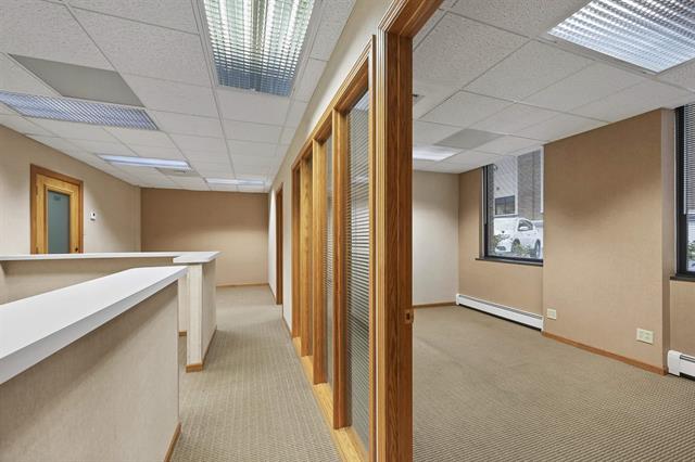 More Photos Of 414 E Walnut St, Green Bay Office For Sale