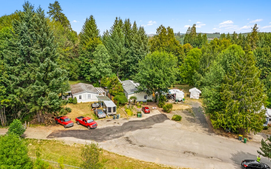 More Photos Of 1105 Riverside Dr, Vernonia Manufactured Housing Mobile Home Park For Sale