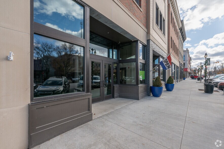 More Photos Of 156 Columbus Ave, Sandusky Office For Lease