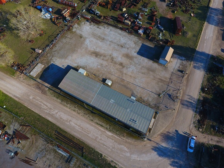 More Photos Of 320 S Taylor Rd, Watonga Warehouse For Sale