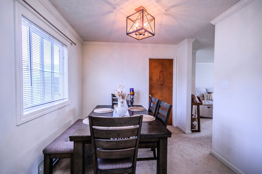 More Photos Of 510 Avenue Alhambra, Half Moon Bay Apartments For Sale