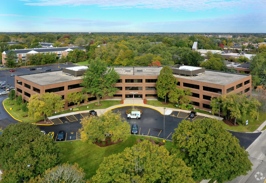 Primary Photo Of 1 S 450 Summit Ave, Oakbrook Terrace Medical For Lease