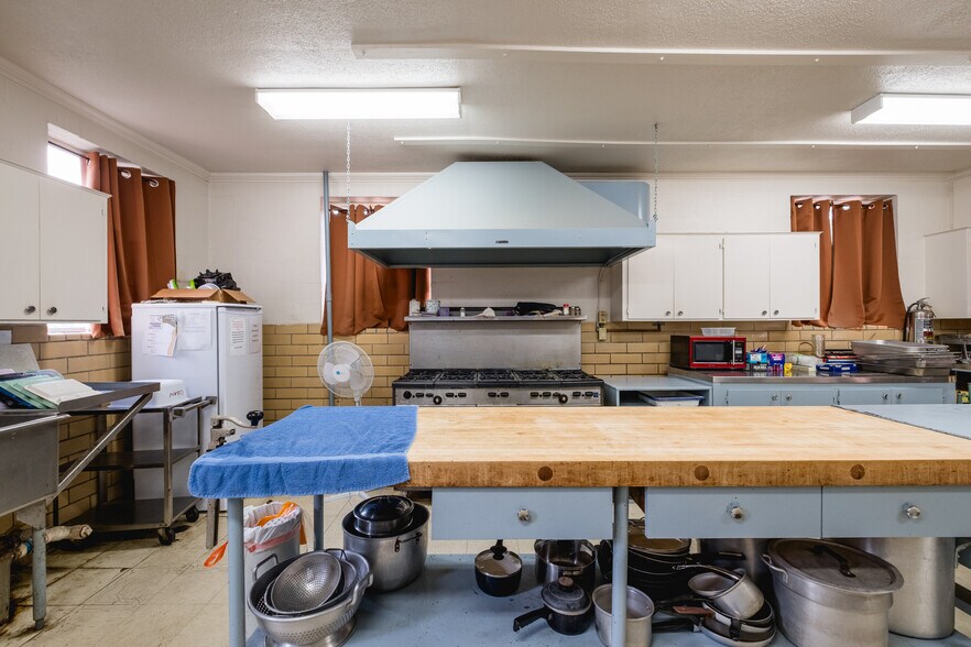 More Photos Of 4401 Woodlawn Dr, Little Rock Religious Facility For Sale