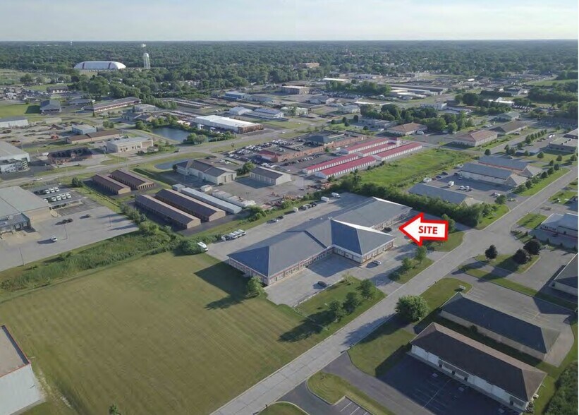 More Photos Of 1217-1249 Arrowhead Ct, Crown Point Warehouse For Lease