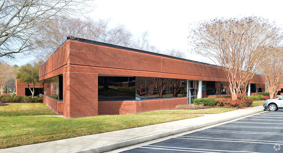 Primary Photo Of 4331-4343 Cox Rd, Glen Allen Office For Lease