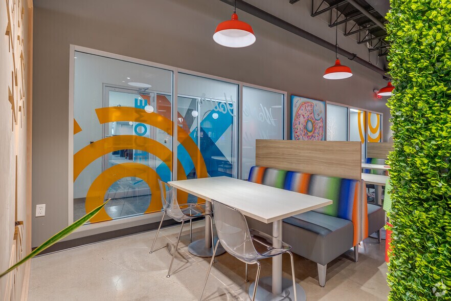 More Photos Of 110 S Hartford Ave, Tulsa Office For Lease