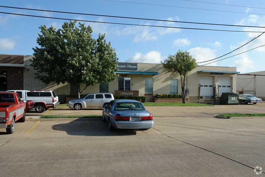 More Photos Of 1153 Quaker St, Dallas Warehouse For Sale