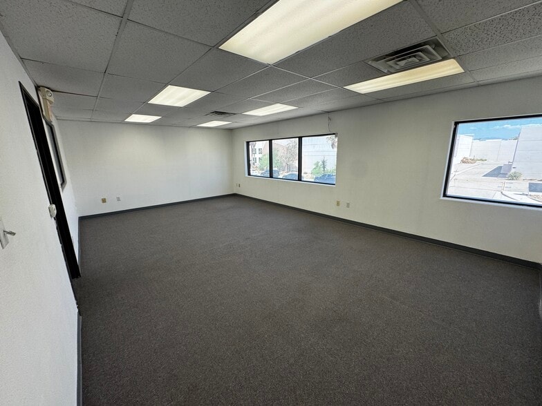 More Photos Of 4225 W Teco Ave, Las Vegas Warehouse For Lease
