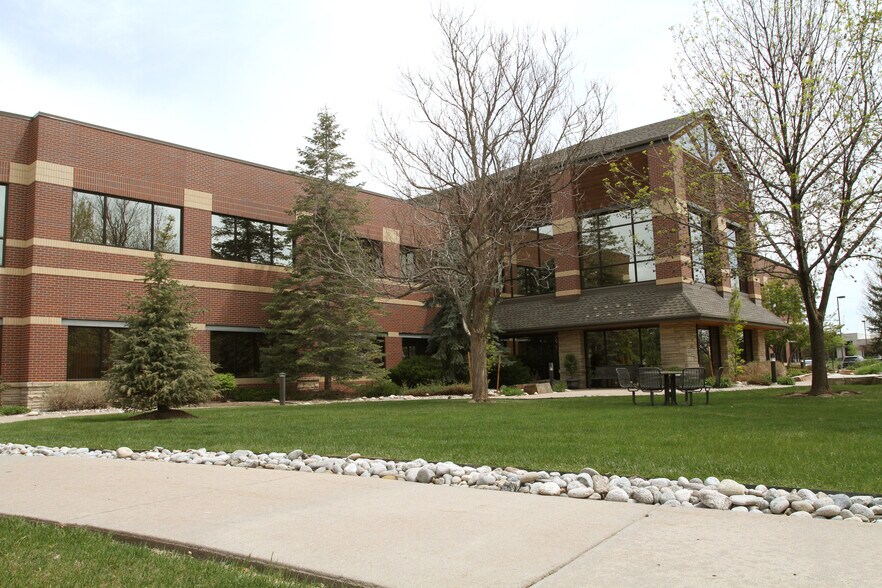 More Photos Of 5200 Hahns Peak Dr, Loveland Medical For Lease