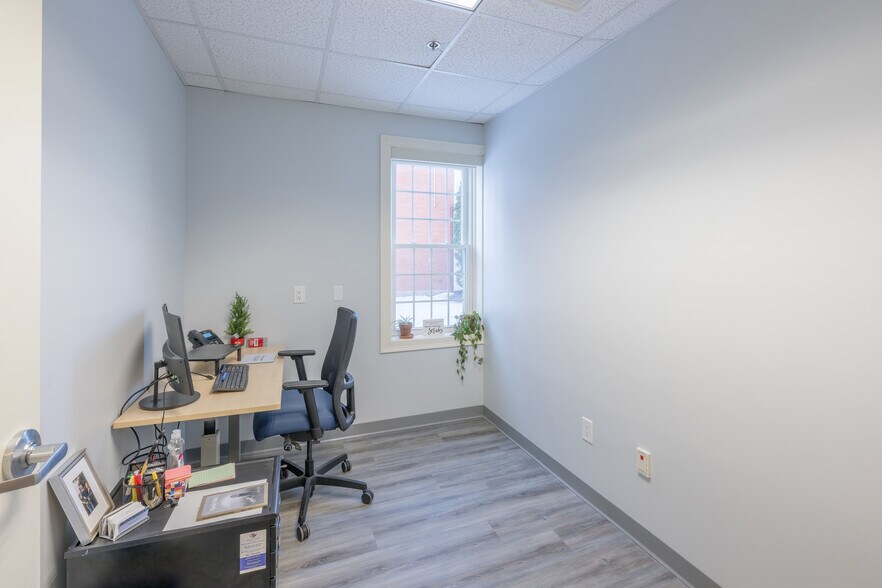 More Photos Of 400 Massasoit Ave, East Providence Medical For Lease