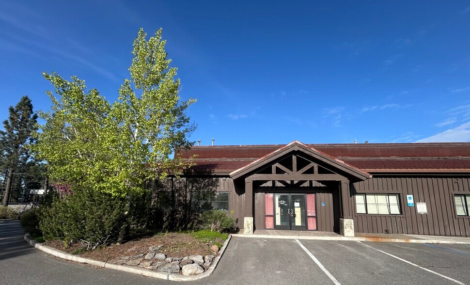 More Photos Of 10775 Pioneer Trl, Truckee Office For Lease