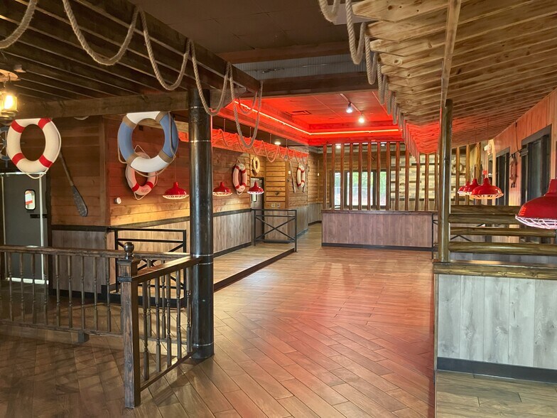 More Photos Of 7724 Ludington Ln, Birmingham Restaurant For Lease