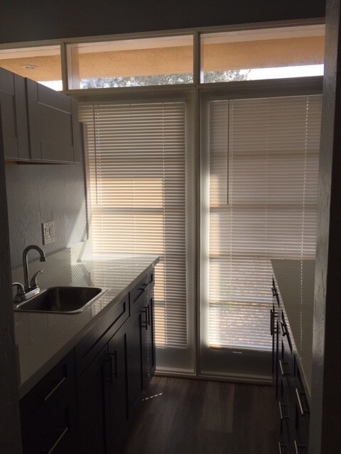 More Photos Of 8075 E Morgan Trl, Scottsdale Medical For Lease