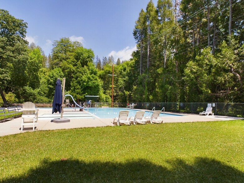 More Photos Of 15960 Bottle Rock Rd, Cobb Hotel For Sale