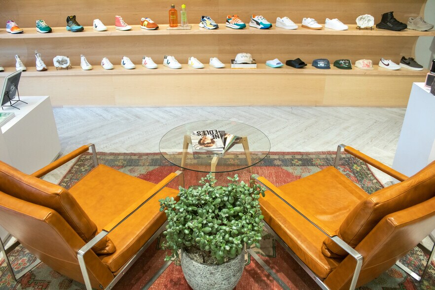 More Photos Of 414 State St, Madison Storefront Retail Residential For Lease