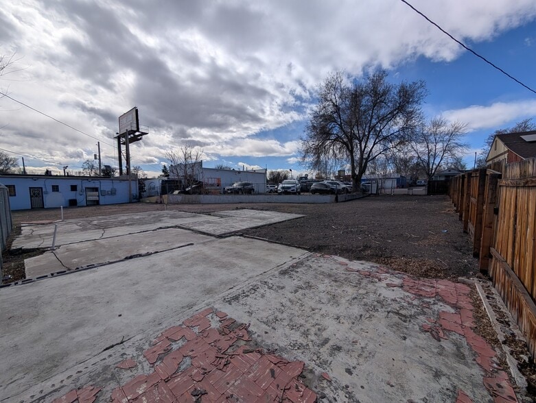 More Photos Of 2739-2741 W Alameda Ave, Denver Storefront For Sale