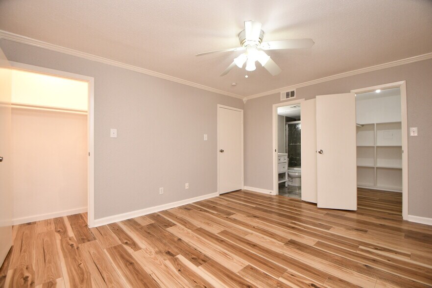 More Photos Of , Houston Multifamily For Sale