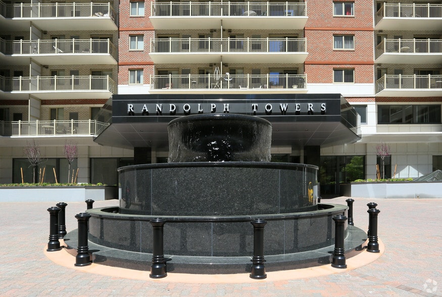 More Photos Of 4001 N 9th St, Arlington Apartments For Lease