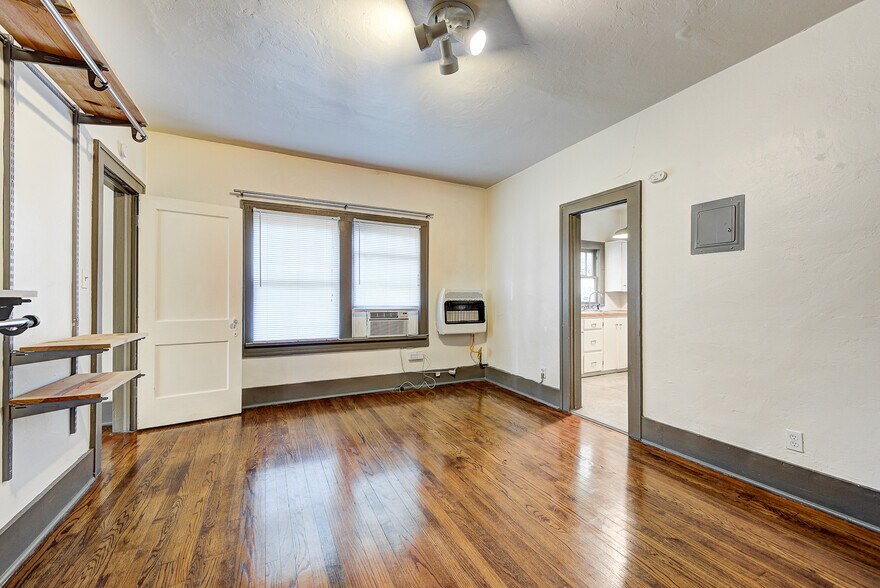 More Photos Of 408 Chautauqua Ave, Norman Multifamily For Sale