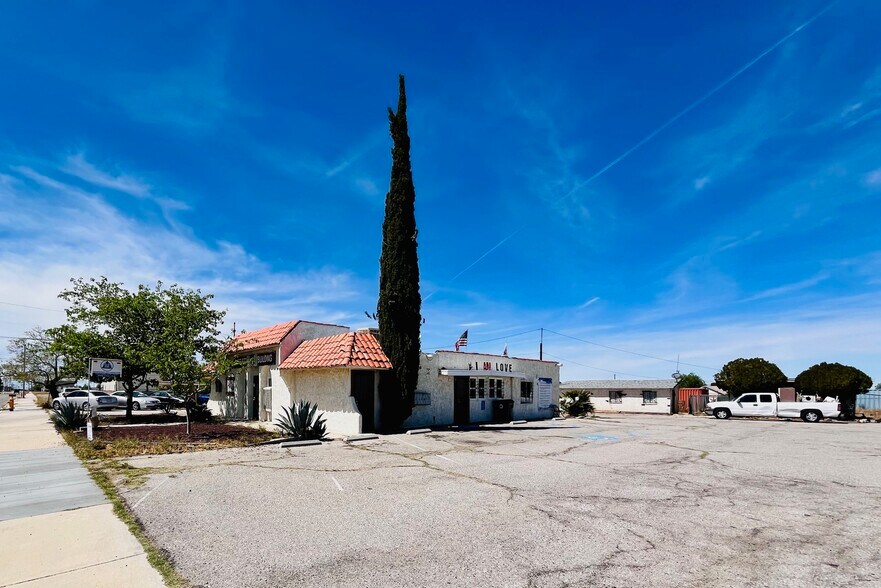 More Photos Of 12036 Bartlett Ave, Adelanto Office Residential For Sale
