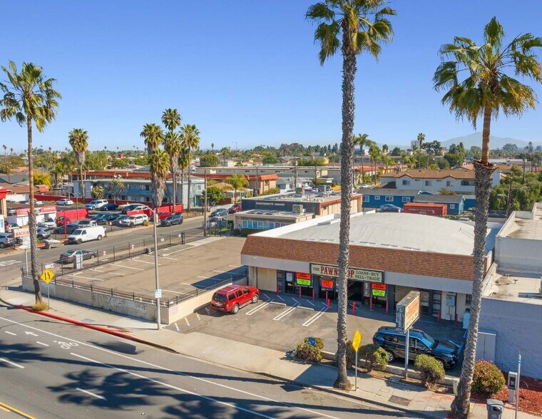 More Photos Of 389 Broadway, Chula Vista Freestanding For Lease