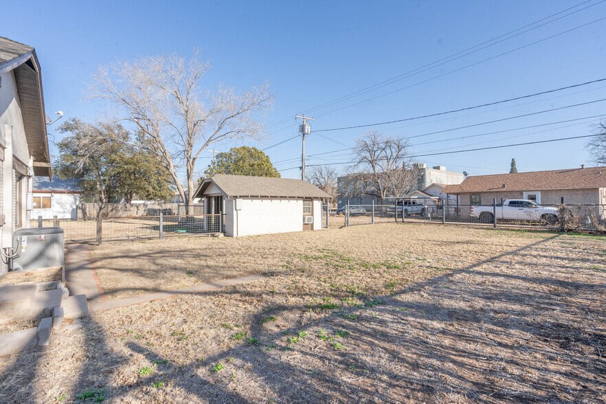 More Photos Of 1107 W Illinois Ave, Midland Office For Lease