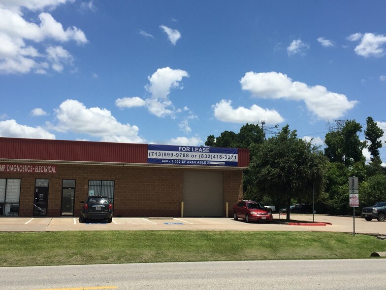 More Photos Of 10541 FM 1960 Rd W, Houston Warehouse For Sale