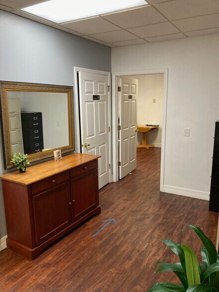 More Photos Of 21422 Carson Dr, Land O' Lakes Warehouse For Sale