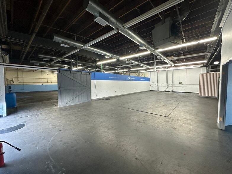 More Photos Of 6450 Roland St, Buena Park Warehouse For Sale