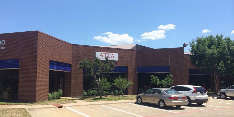 More Photos Of 1100 Jupiter Rd, Plano Showroom For Lease