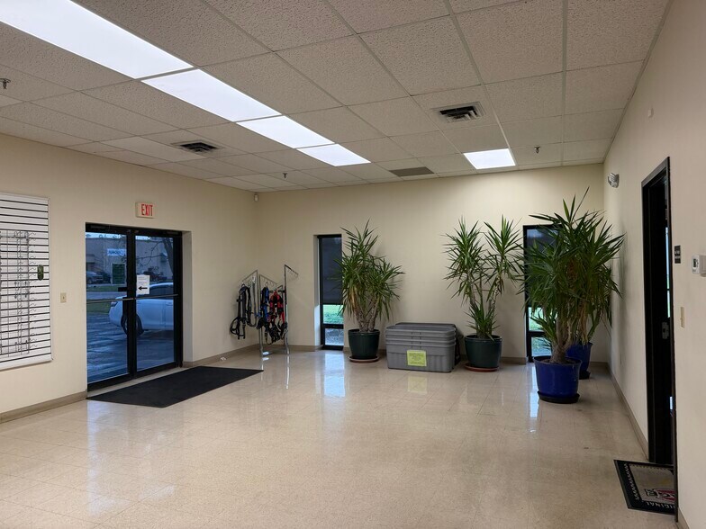 More Photos Of 4720 N Spring St, Evansville Warehouse For Sale
