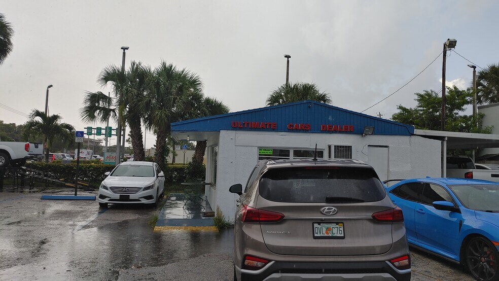Primary Photo Of 645 N State Road 7, Margate Auto Dealership For Lease