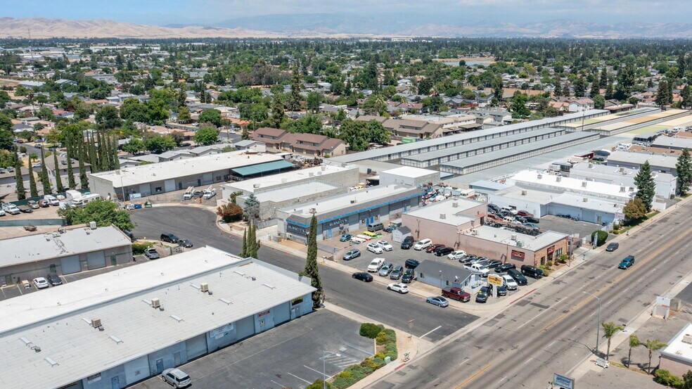 More Photos Of 1095 Cole Ave, Clovis Manufacturing For Lease