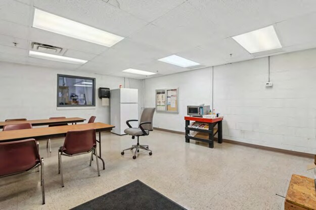 More Photos Of , Bellefontaine Unknown For Sale