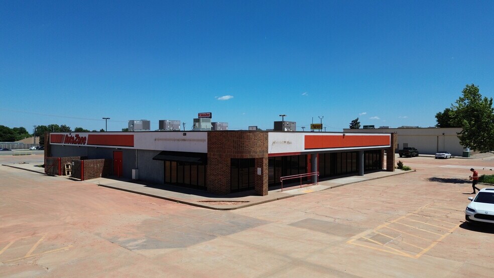 Primary Photo Of 6444 NW Expressway St, Oklahoma City Unknown For Lease