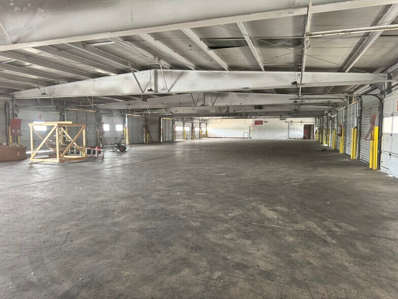 More Photos Of 736 Morris St, Fond Du Lac Warehouse For Lease