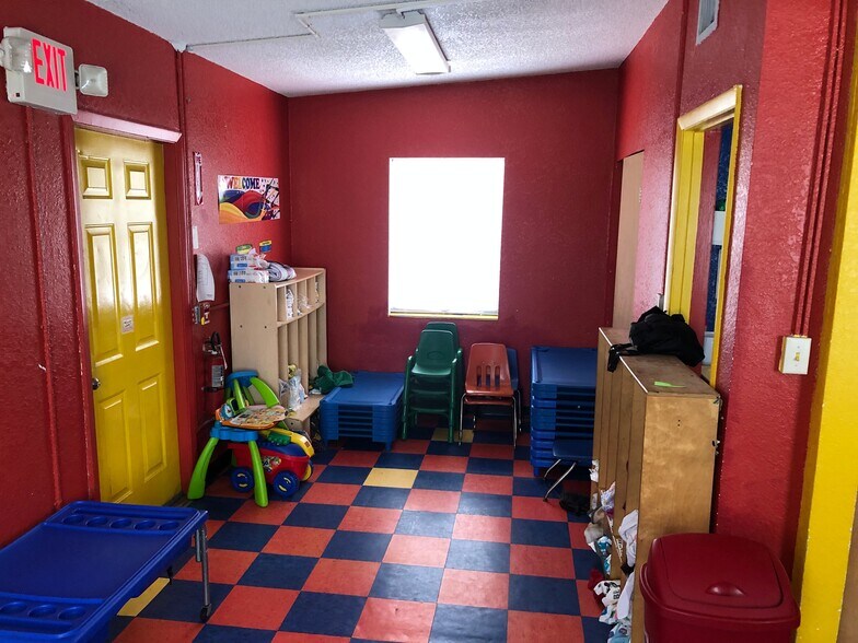 More Photos Of 1230 N Pine Hills Rd, Orlando Daycare Center For Sale