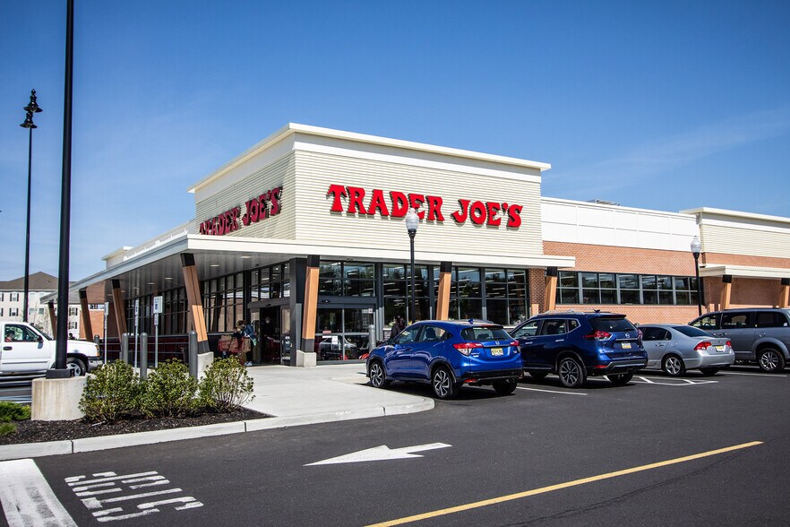 More Photos Of 901-957 Haddonfield Rd, Cherry Hill Unknown For Lease