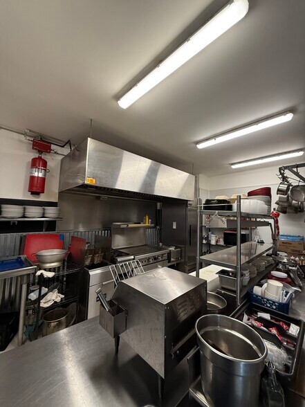 More Photos Of 3200 Lake Shore Rd, Buffalo General Retail For Sale