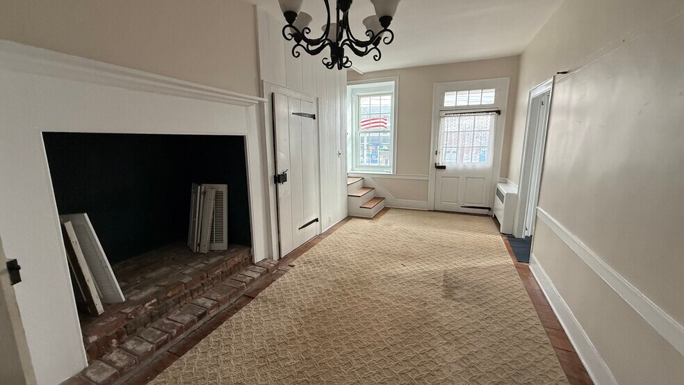 More Photos Of 797 Main St, Tatamy Office Residential For Lease