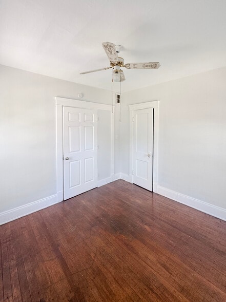 More Photos Of 1156 Carl Ave, Cleveland Apartments For Sale