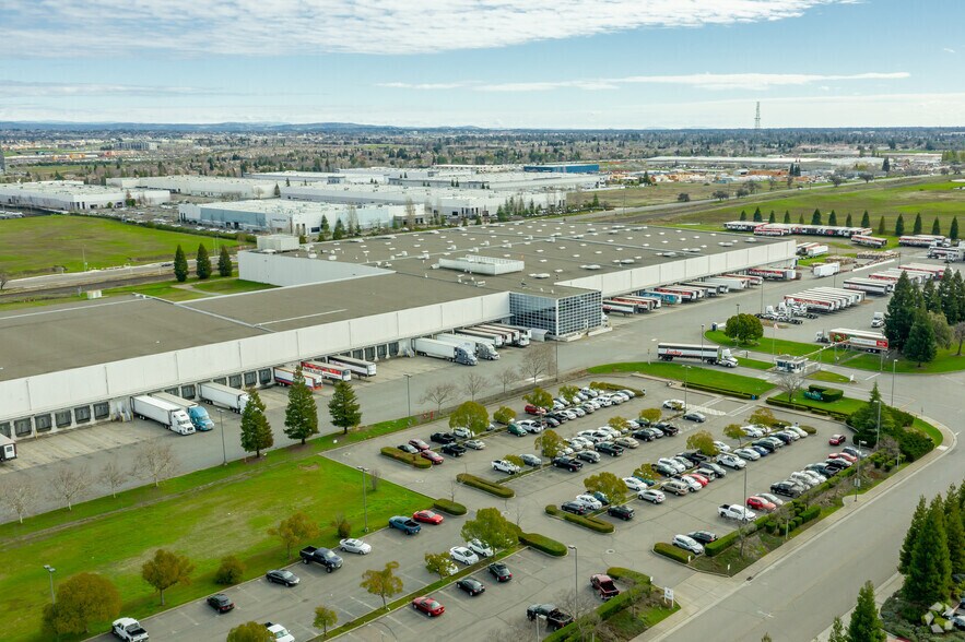 More Photos Of 9999 Niblick Dr, Roseville Refrigeration Cold Storage For Lease