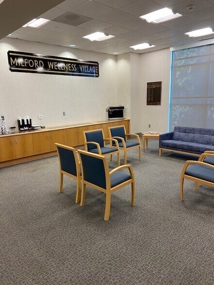 More Photos Of 21 W Clarke Ave, Milford Medical For Lease
