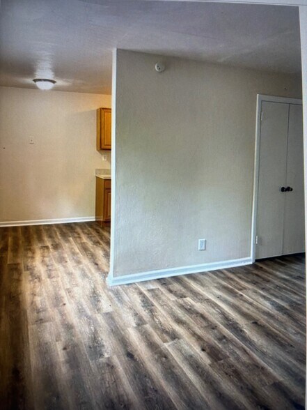 More Photos Of 719 Dudley Ave, Norfolk Apartments For Sale