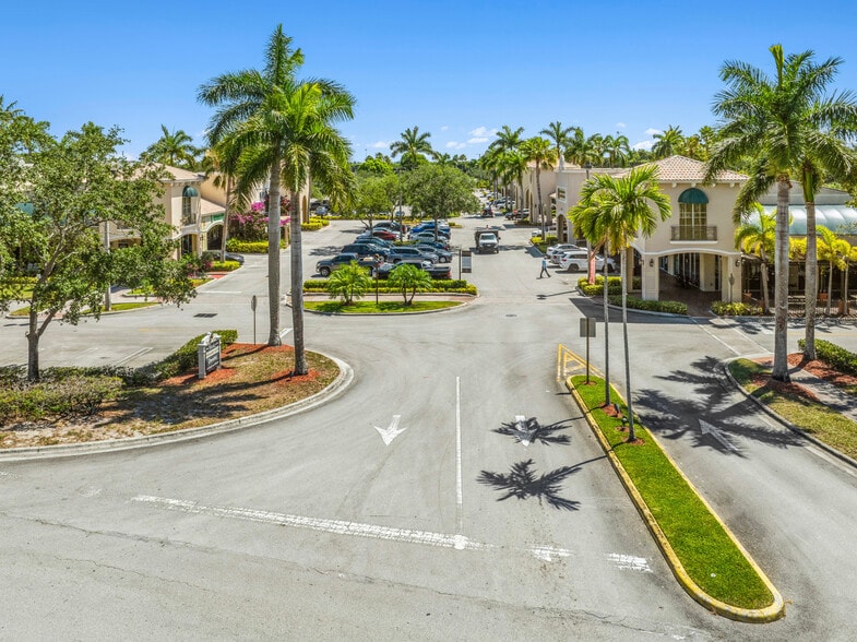 More Photos Of 10100-10280 W Forest Hill Blvd, Wellington Unknown For Lease