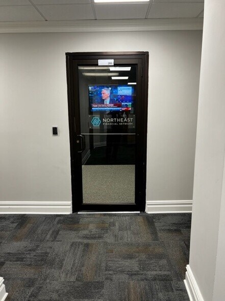 More Photos Of 1150 Raritan Rd, Cranford Office For Lease