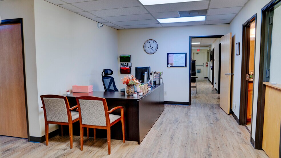More Photos Of 5318 Bransford Rd, Colleyville Office For Sale