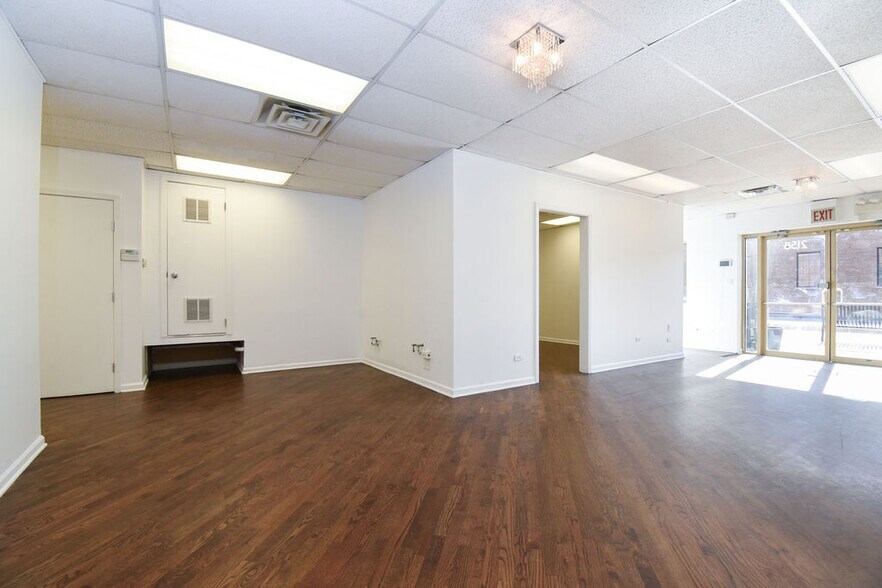 More Photos Of 2158 Grand Ave, Chicago Apartments For Lease